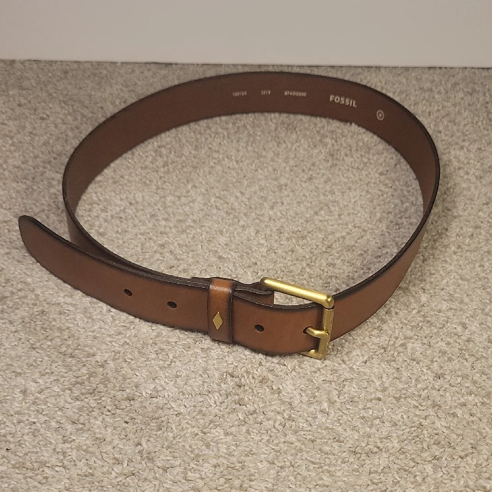 Fossil Brown Leather Belt with Gold Buckle, Girls M, 37